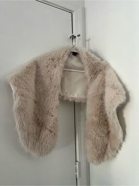 Windsor Light Beige Faux Fur Shawl Collar Wrap